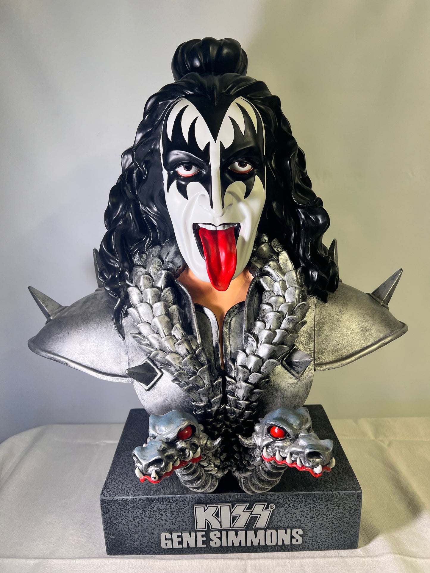 Rare- KISS - set of 4 Bust- 1999 Licensed arranged by Signatures Superstars-