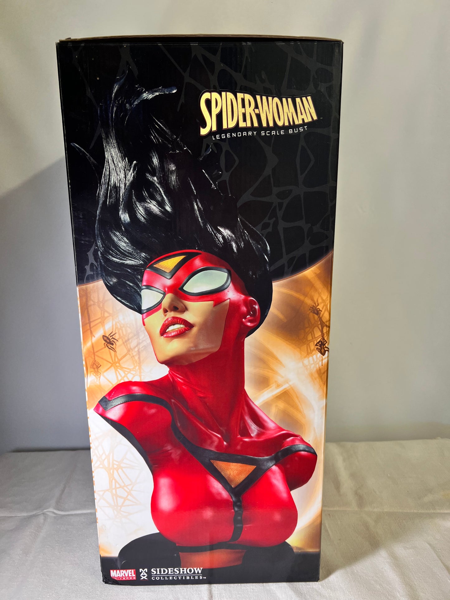 Spider Woman- Marvel- Sideshow Collectibles-66/200- with original box- 2010