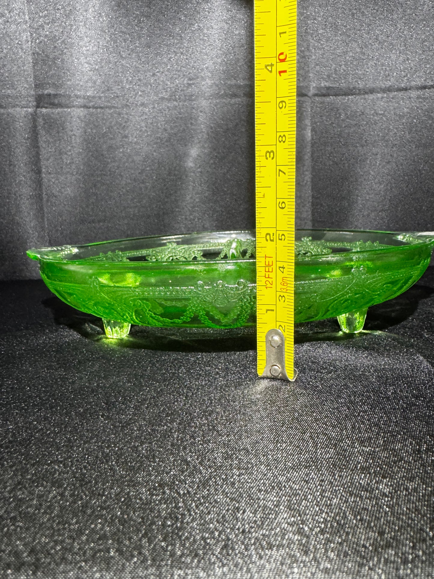 Vintage Anchor Hocking Cameo Ballerina Green Uranium Depression Glass Relish Dish 7.5”