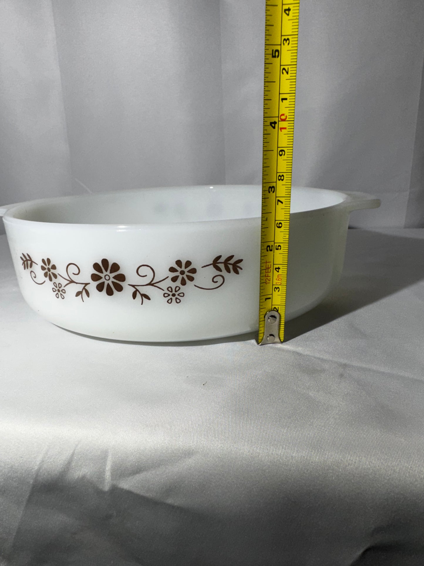 Vintage Dynaware Pyr-O-Rey Milk Glass Casserole Baking Dish #15 Brown Daisy Floral