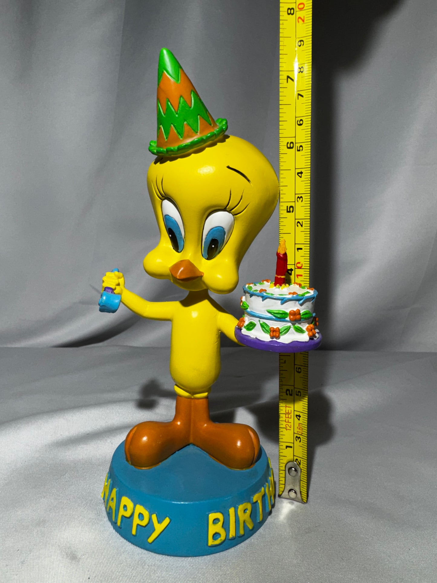 1995 Warner Bros. Studio Store Exclusive Tweety Bird Happy Birthday Bobble Head
