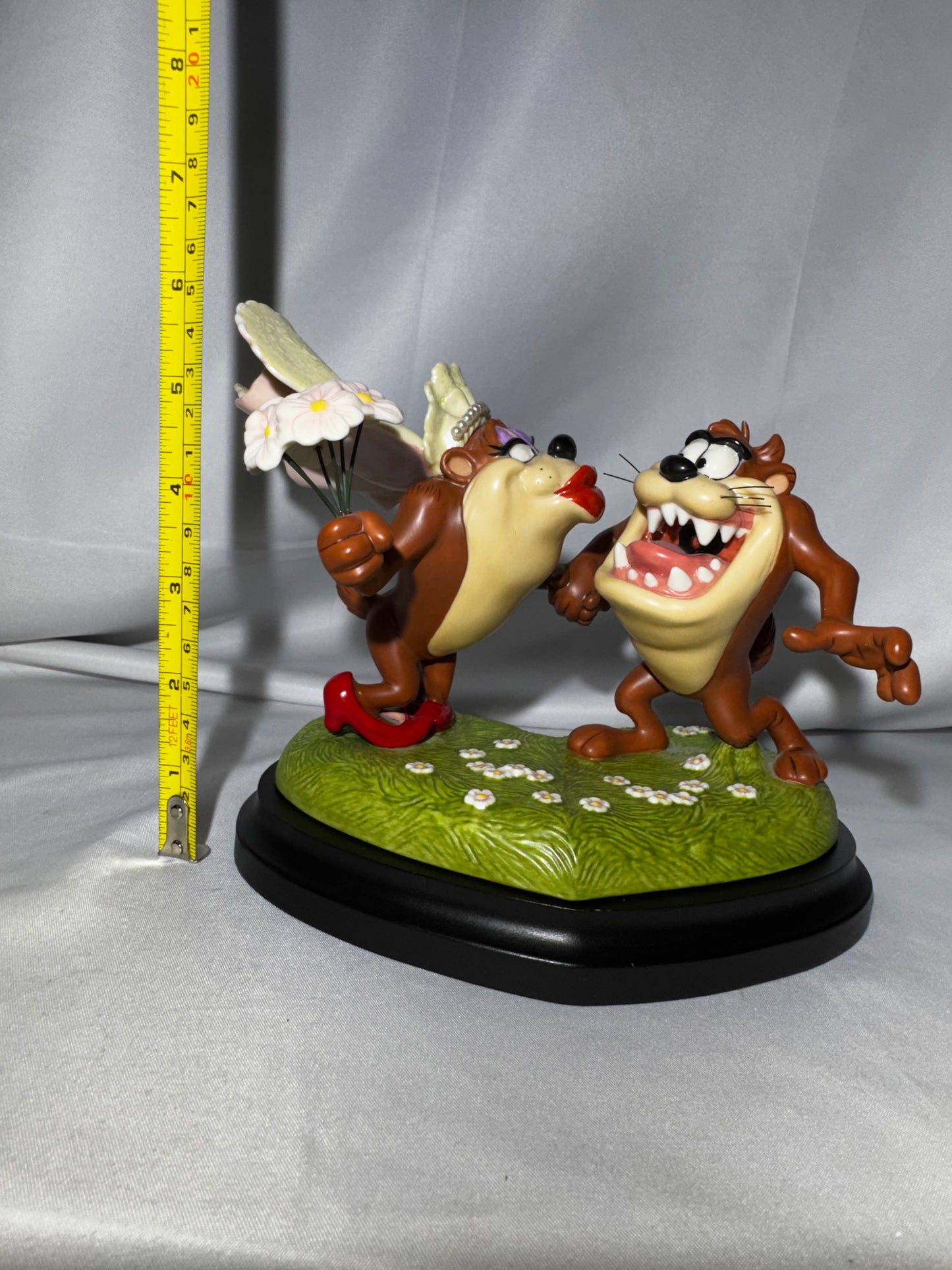 Goebel Looney Tunes Taz She-Devil “I Do!” Ltd Ed Figurine #1235/10000