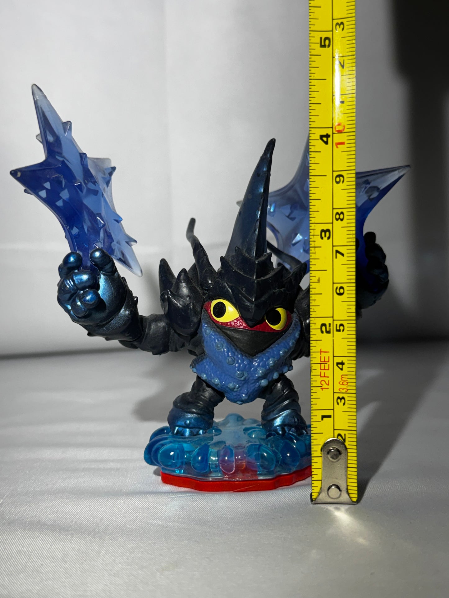 Skylanders Trap Team Lob-Star Water Trap Master Figure Activision 2014
