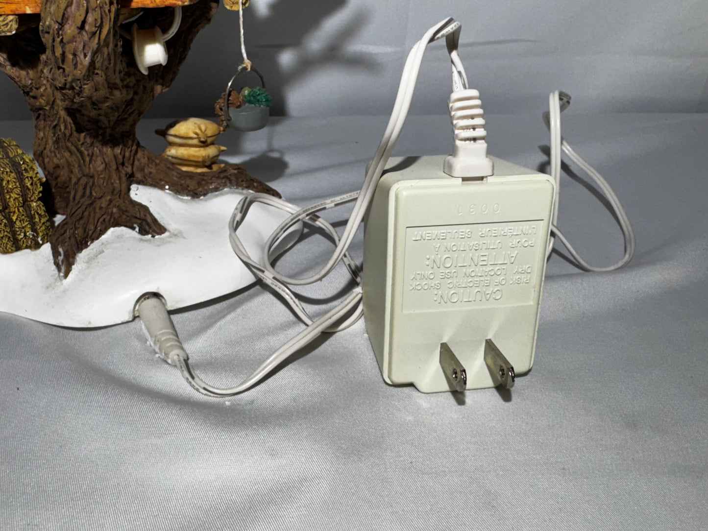 Department 56 North Pole Woods “Reindeer Care & Repair” Lit Building – Item #56.56882
