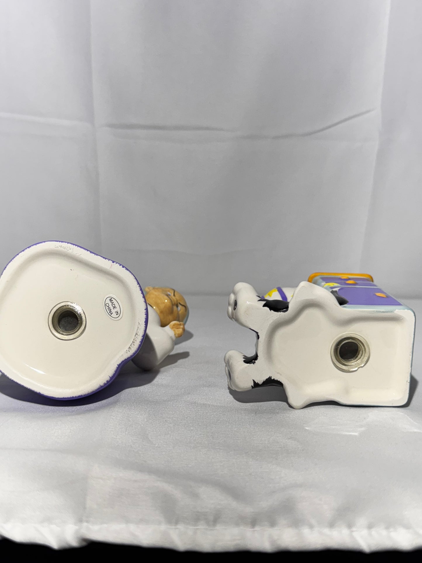 Looney Tunes Granny & Sylvester with Tweety Bird Salt and Pepper Shakers – Warner Brothers