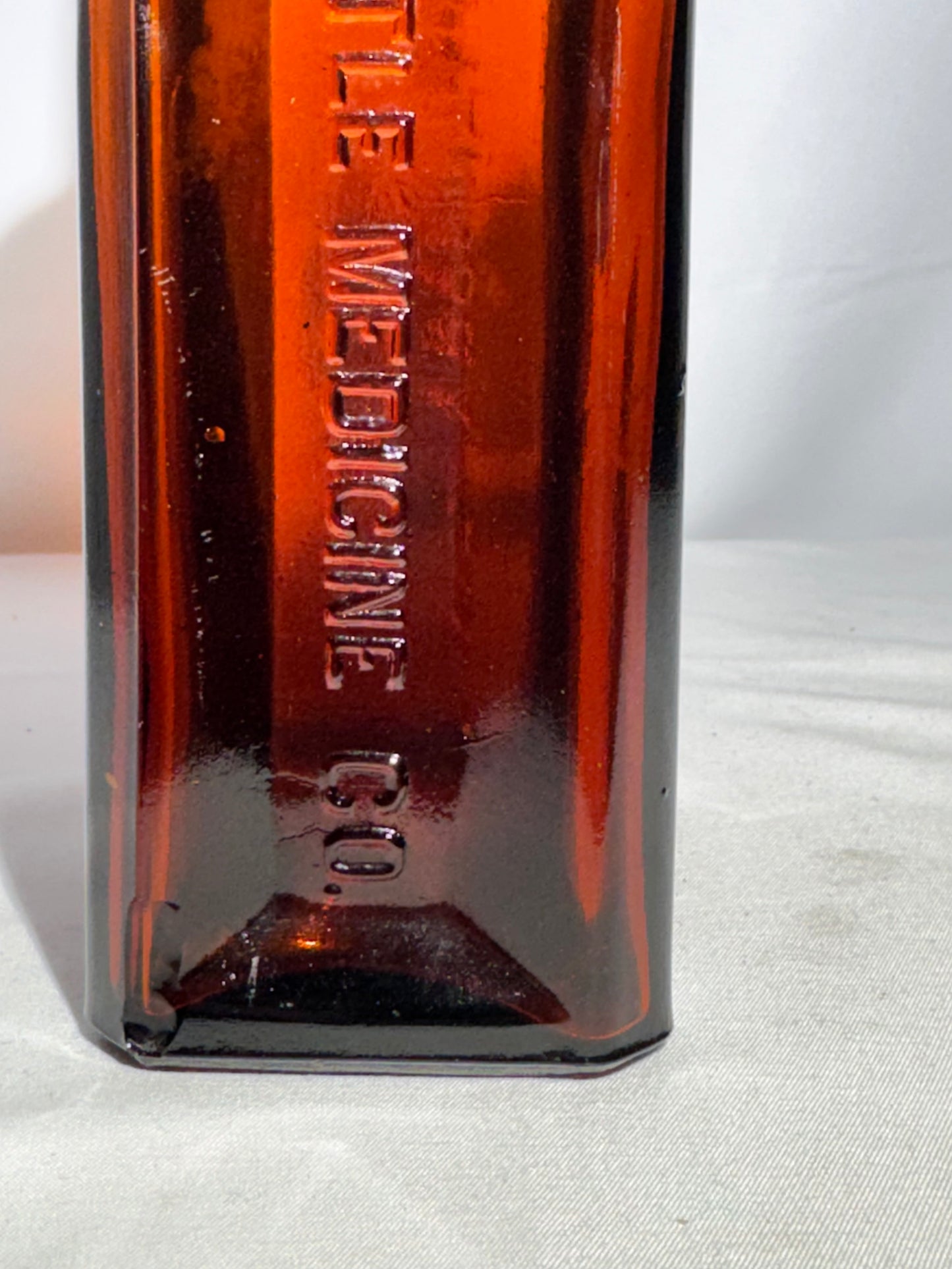 Vintage Amber Glass “S.J.S. For The Blood” Bottle – Gerstle Medicine Co., Chattanooga, Tenn.