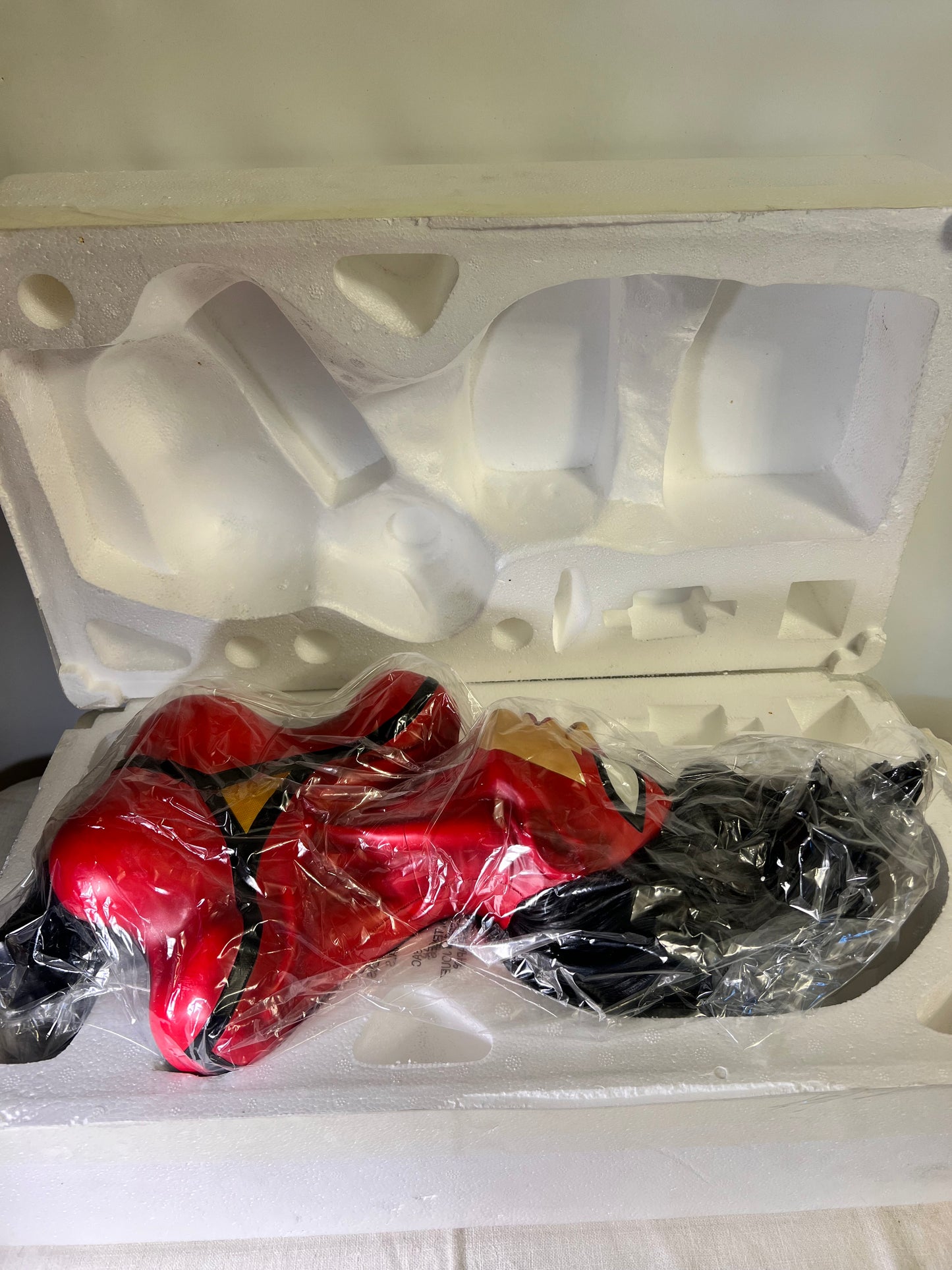 Spider Woman- Marvel- Sideshow Collectibles-66/200- with original box- 2010