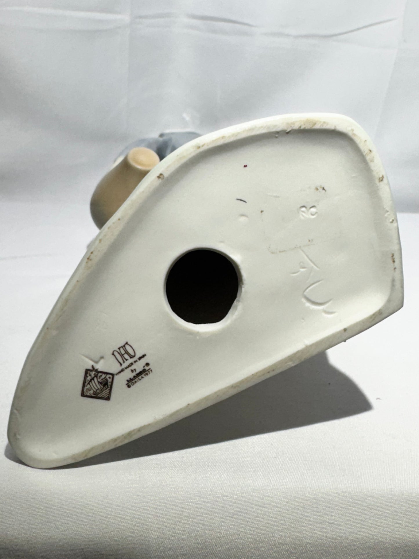 Lladro NAO Porcelain Figurine – “The Jug Carrier” (Water Carrier with Jugs) – Designed by Fulgencio Garcia, 1974