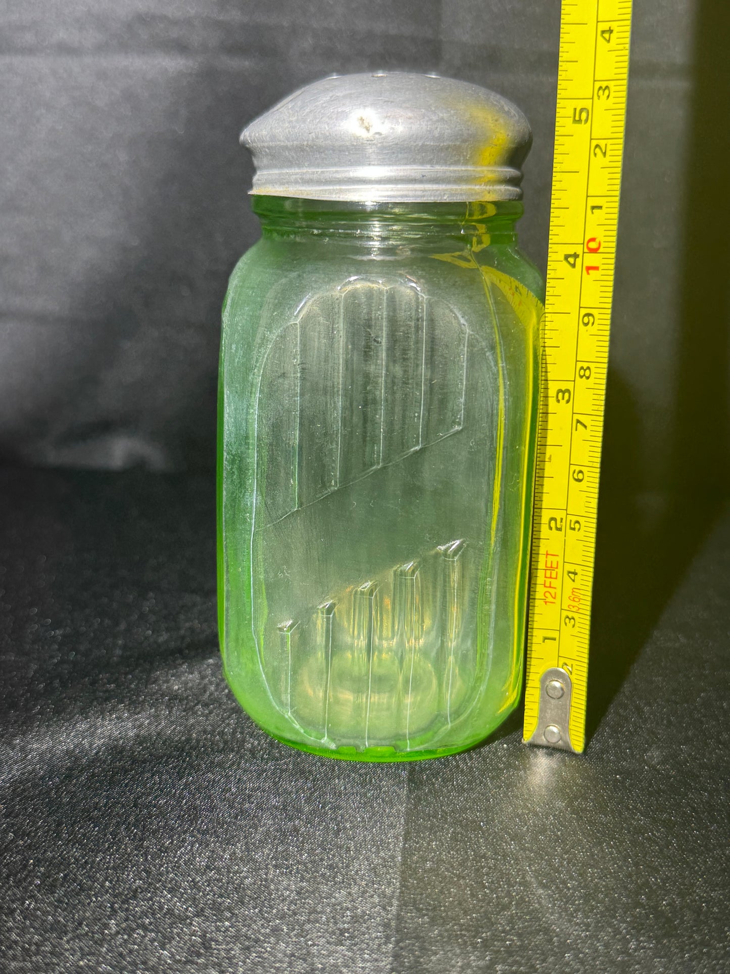 Vintage Anchor Hocking Uranium Glass Hoosier Shaker Ribbed Green Glass w/ Metal Lid