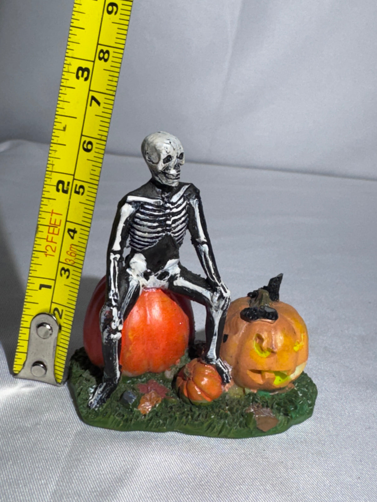 LEMAX Spooky Town Halloween Companions – Retired Halloween Figurine – Missing Black Cat