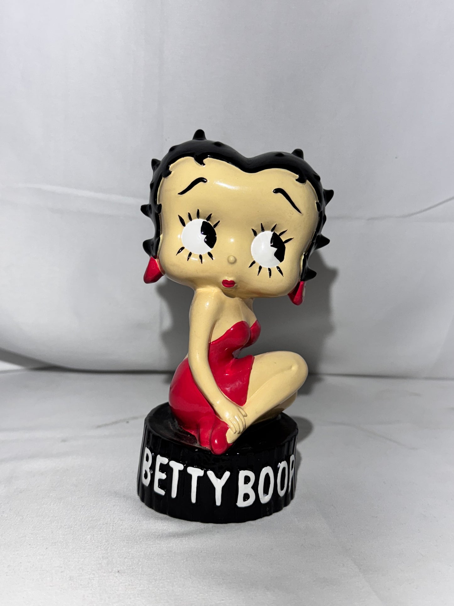 Vintage Betty Boop Figurine – Red Dress – Classic Cartoon Collectible