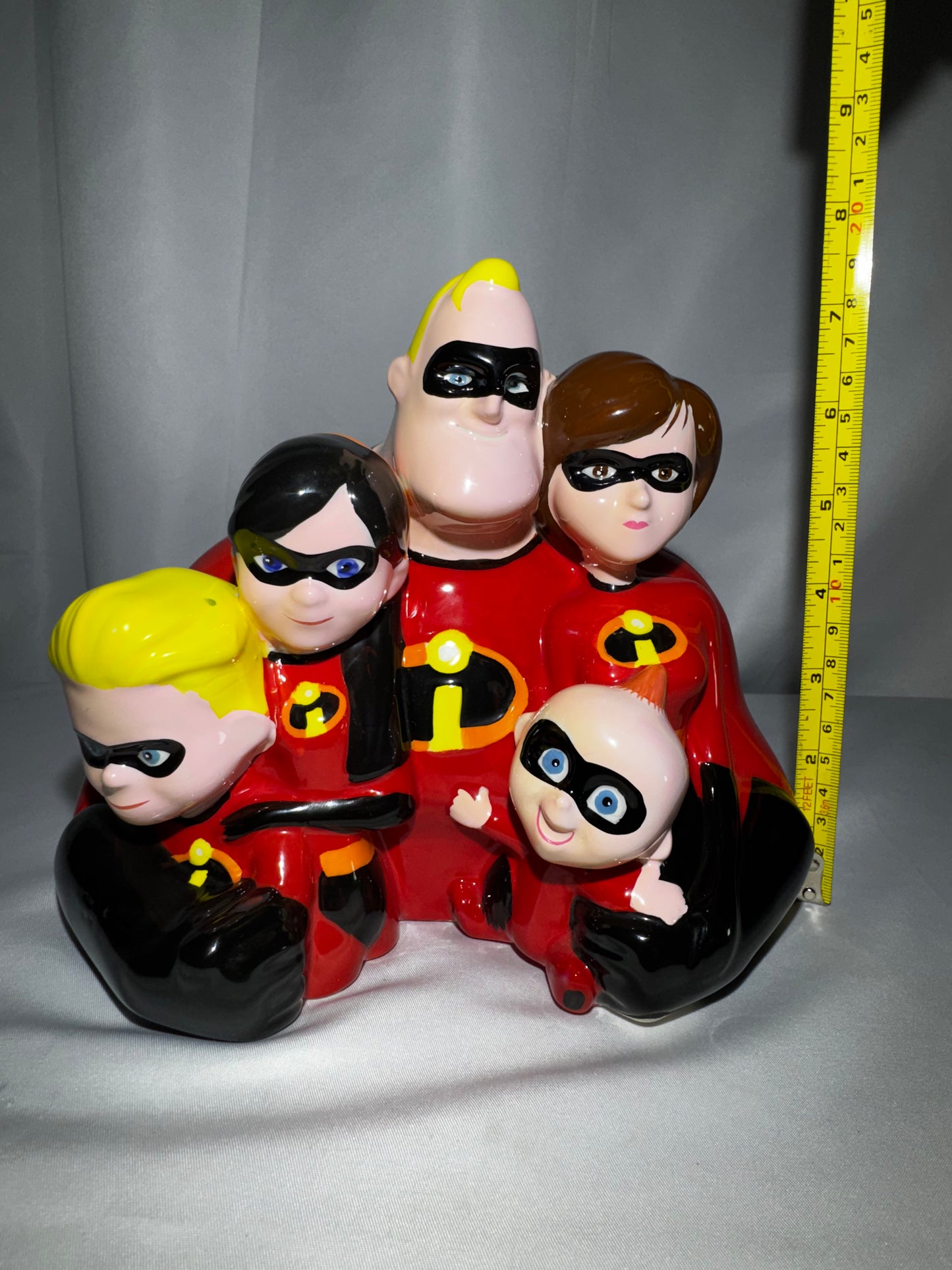 Enesco Disney Pixar The Incredibles Family Ceramic Coin Bank Mr Incredible Elastigirl