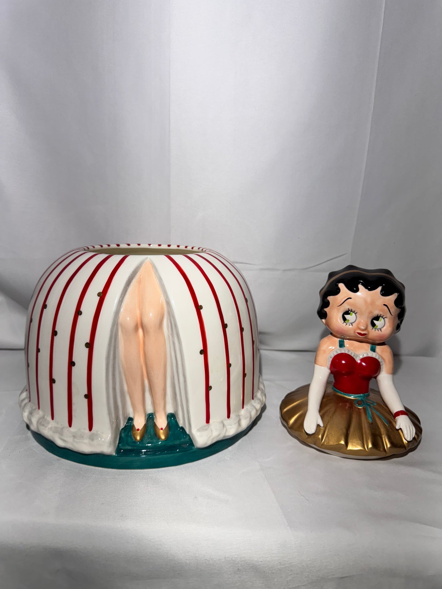 Betty Boop Cookie Jar by Vandor 1999 – Princess Dress Red Stripes Gold Polka Dots – 12” Tall