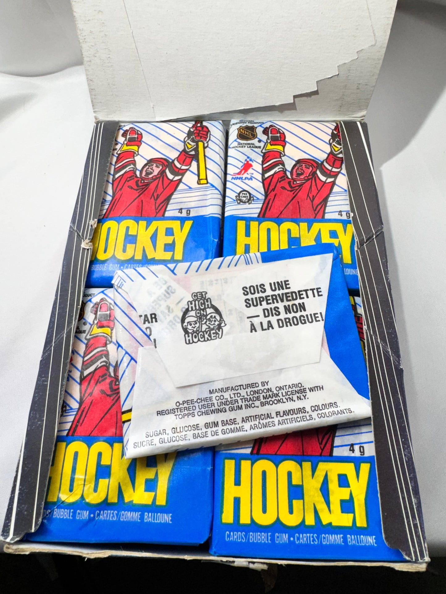 O-Pee-Chee 1990 NHL Hockey Cards – 48 Unopened Packs w/ Bubble Gum – Vintage Box