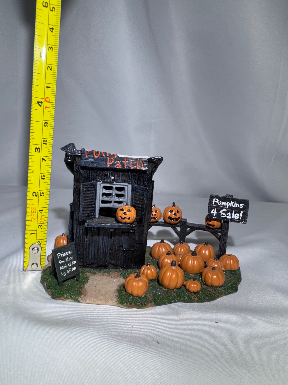 Lemax Spooky Town The Pumpkin Patch #04521 – 2000 – Retired – Broken Sign
