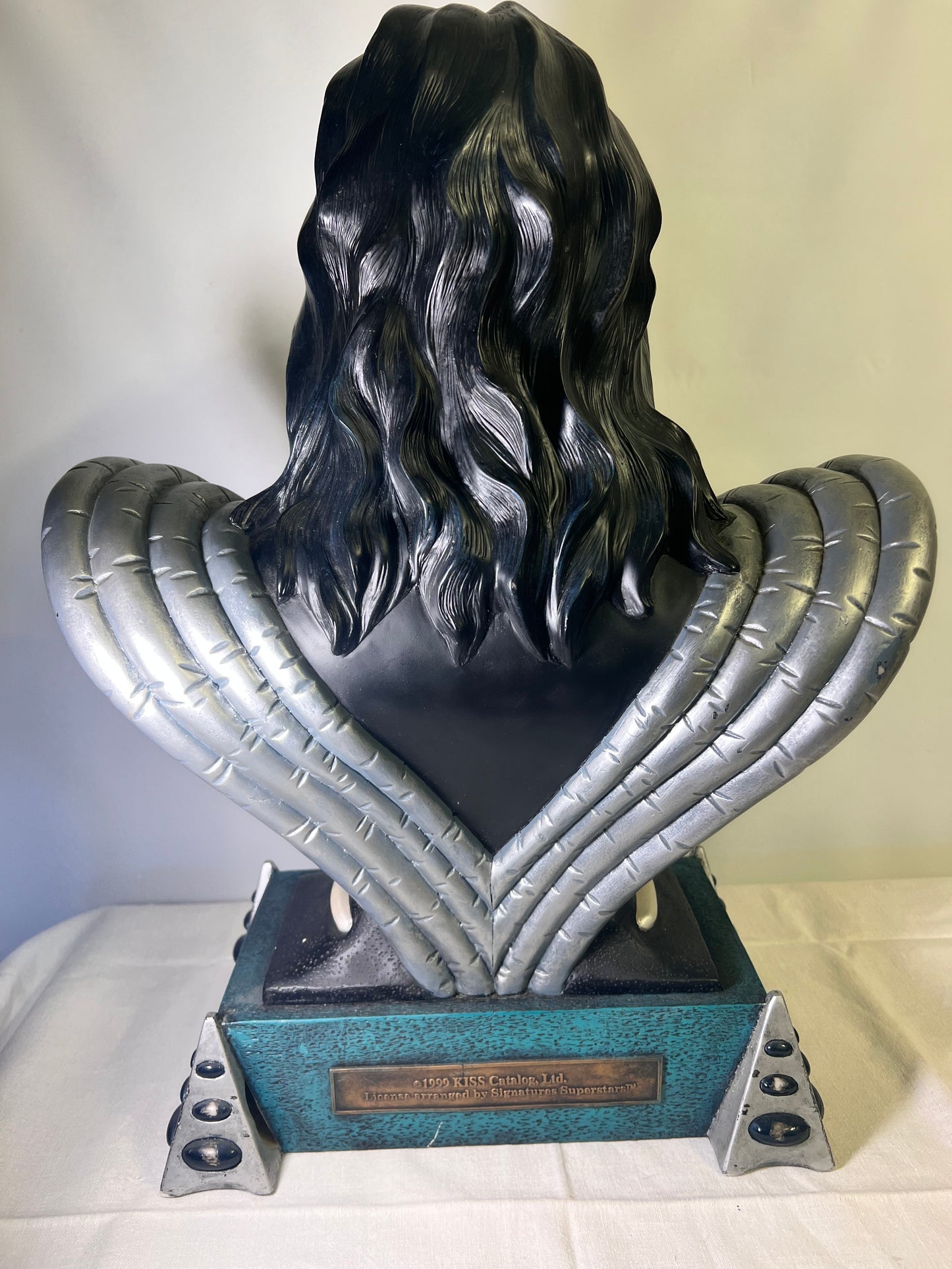 Rare- KISS - set of 4 Bust- 1999 Licensed arranged by Signatures Superstars-