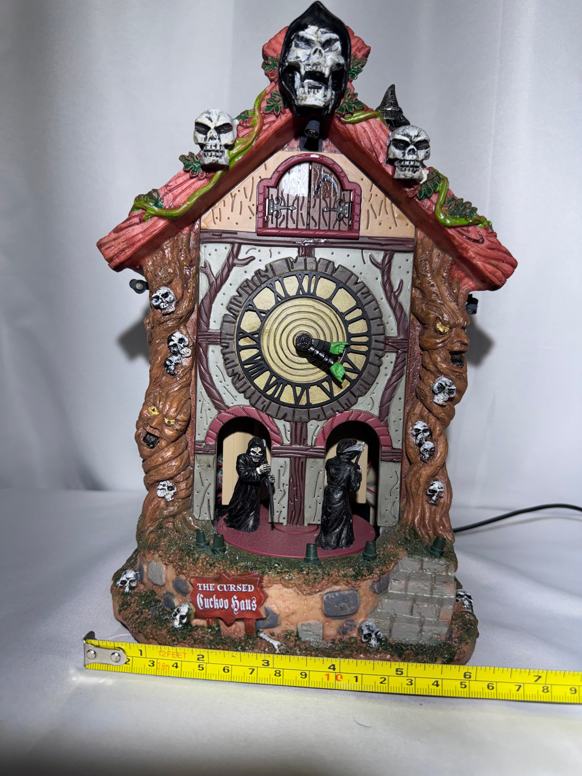 Lemax Spooky Town The Cursed Cuckoo Haus #95454 — 2019 — Animated & Lighted