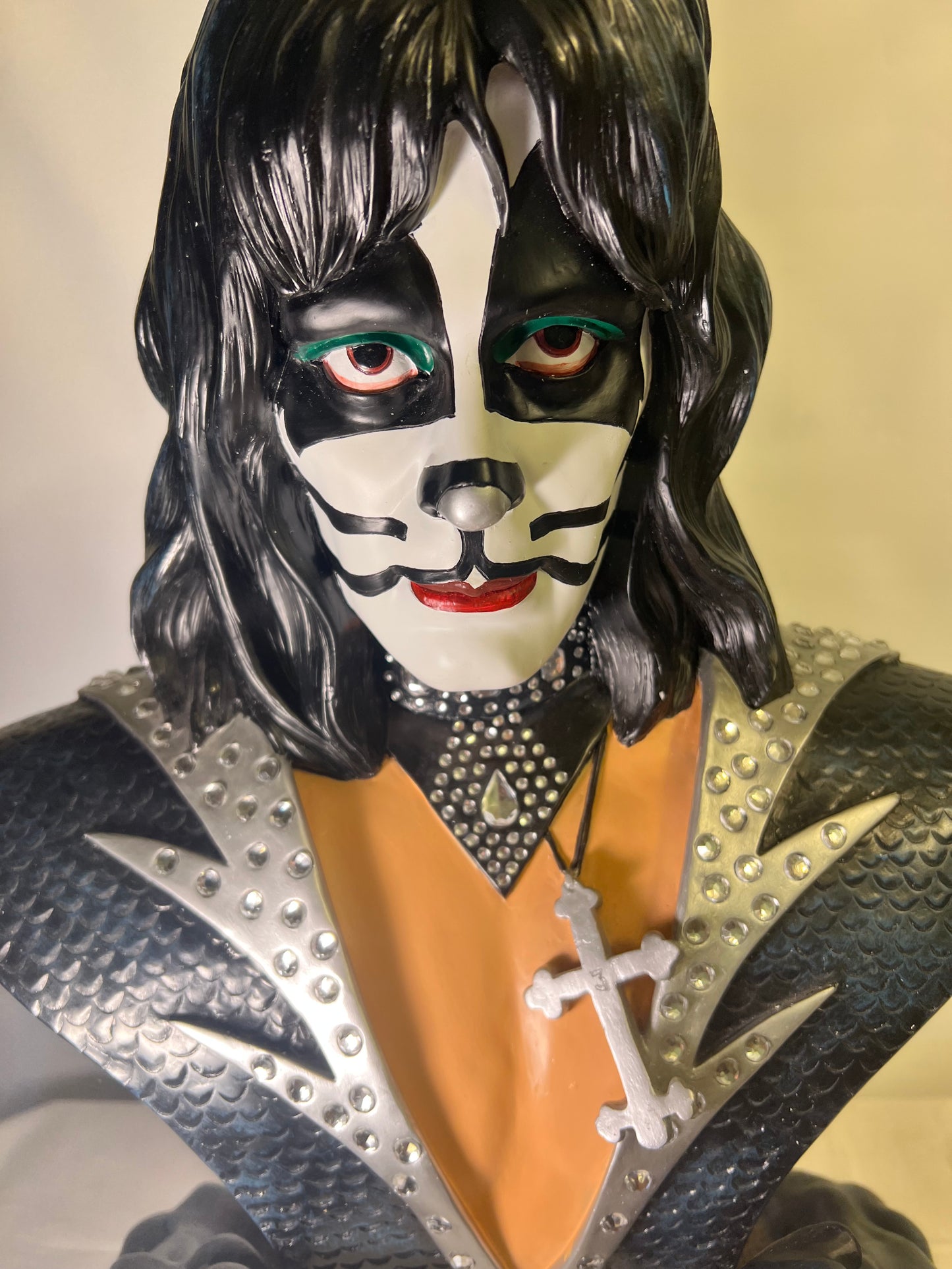 Rare- KISS - set of 4 Bust- 1999 Licensed arranged by Signatures Superstars-