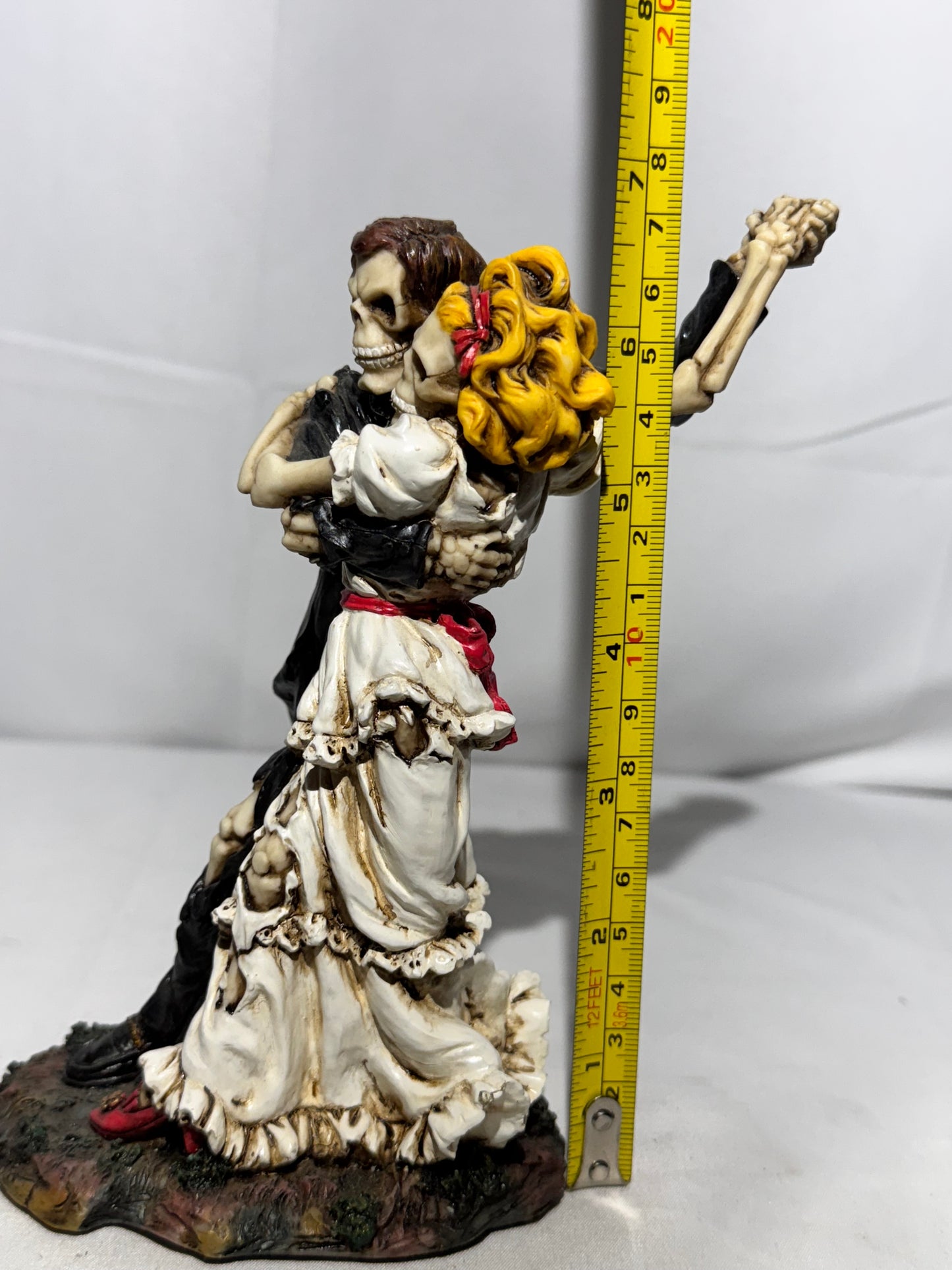 Dancing Skeleton Bride & Groom Figurine – Gothic / Day of the Dead Style - Summit Collection