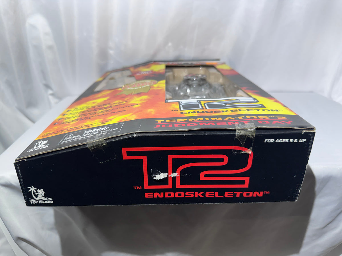 1997 Toy Island Terminator 2 T-800 Endoskeleton 15” Electronic Action Figure – Collector Super Classics – Original Box – Untested