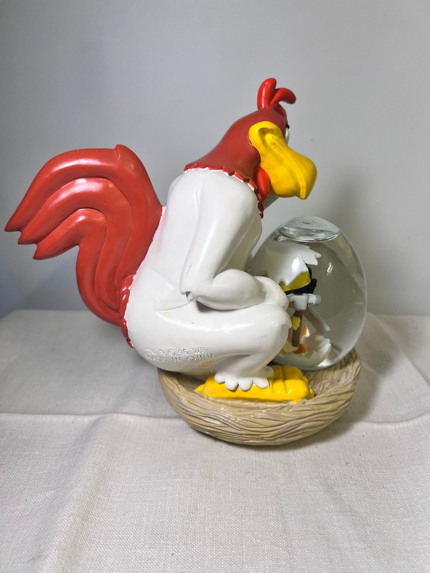 Fog Horn Leg Horn- Snow Globe-1996 -Looney Tunes- Warner Brothers