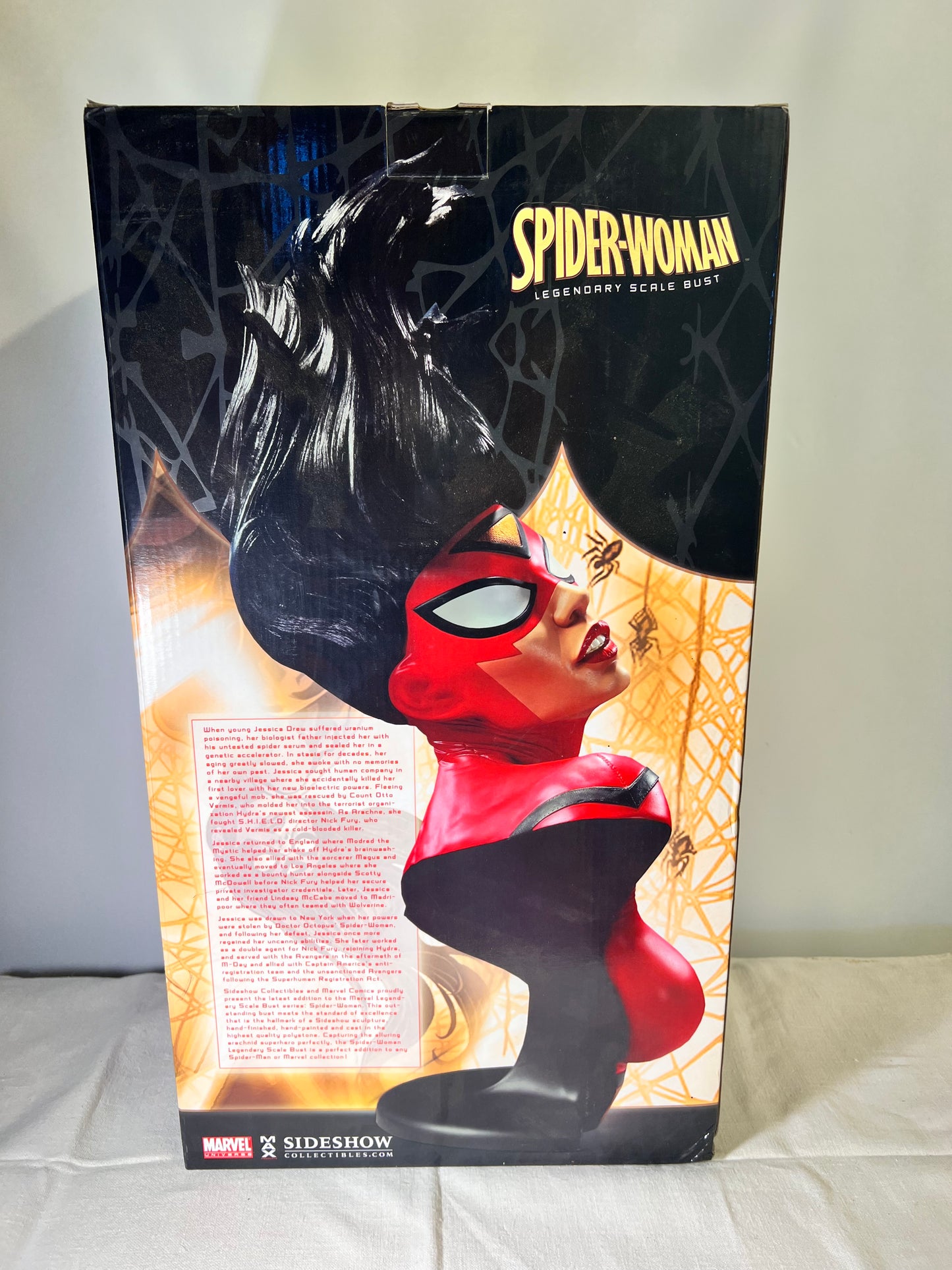 Spider Woman- Marvel- Sideshow Collectibles-66/200- with original box- 2010