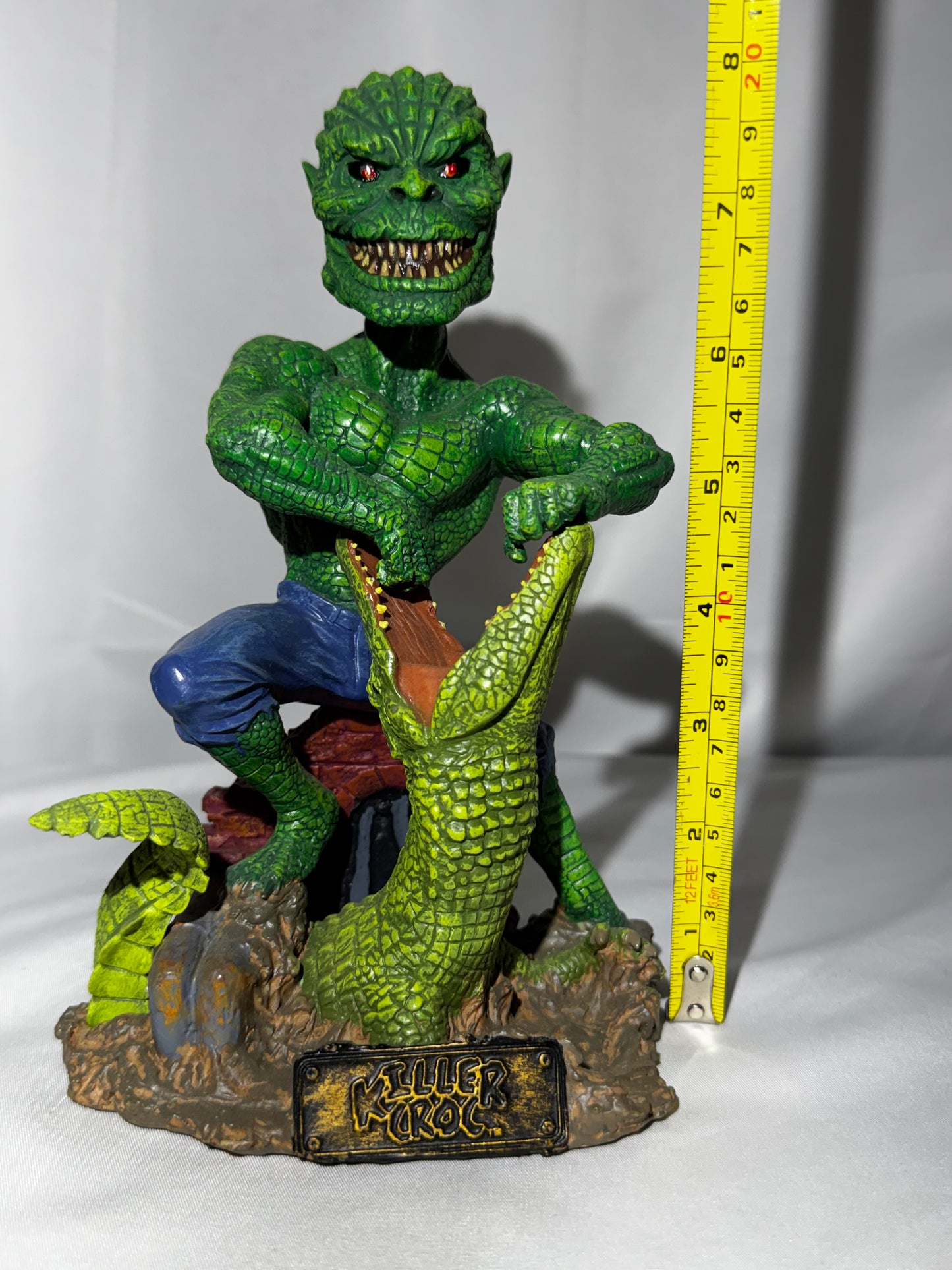 Monogram Masterworks 2004 DC Villains Killer Croc Headstrong Dynamic Bobble Head