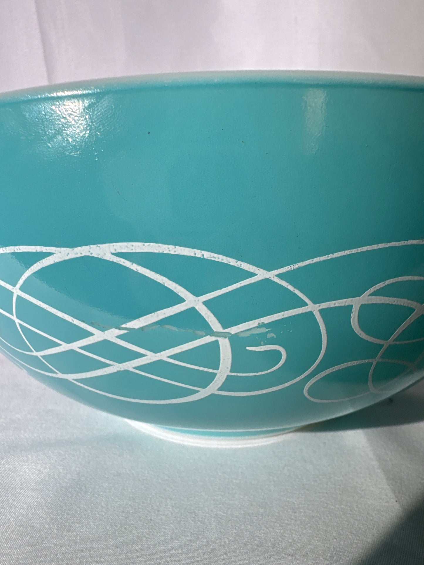 PYREX- Turquoise blue scroll- Cinderella mixing bowl-443- 2 1/2 Qt.