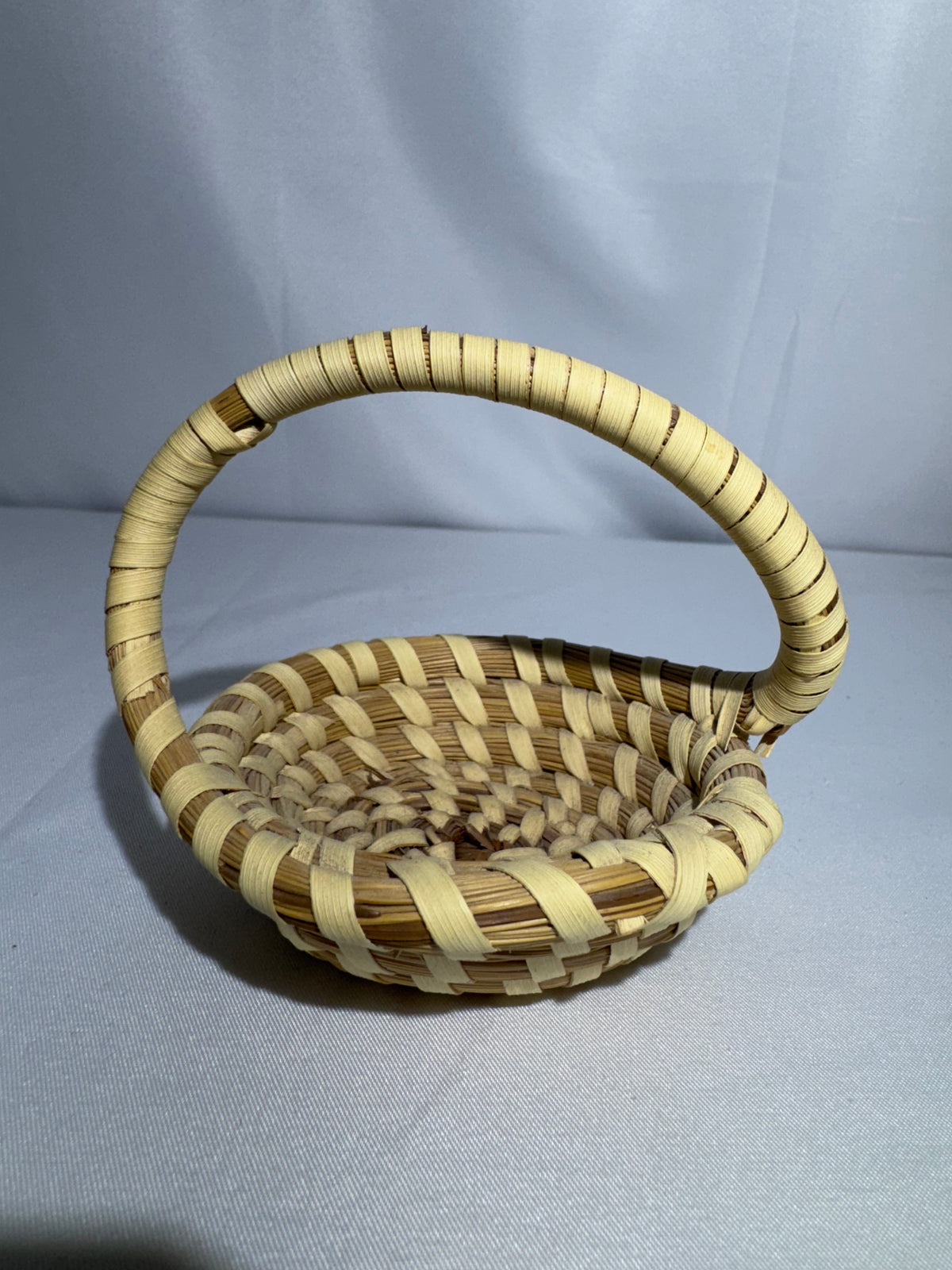 Charleston Gullah Sweetgrass Mini Basket – Handwoven with Handle