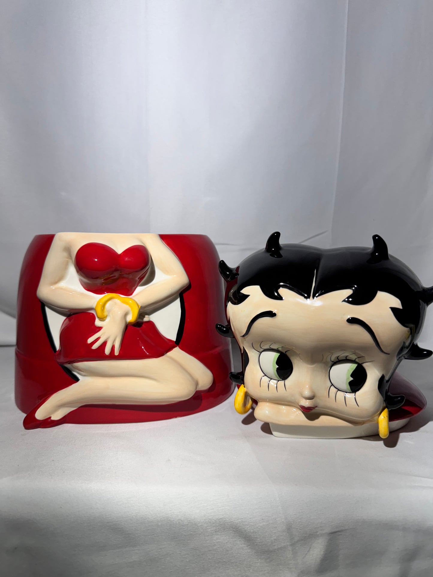 Betty Boop Cookie Jar -Red Dress King Features - Pacific 2007
