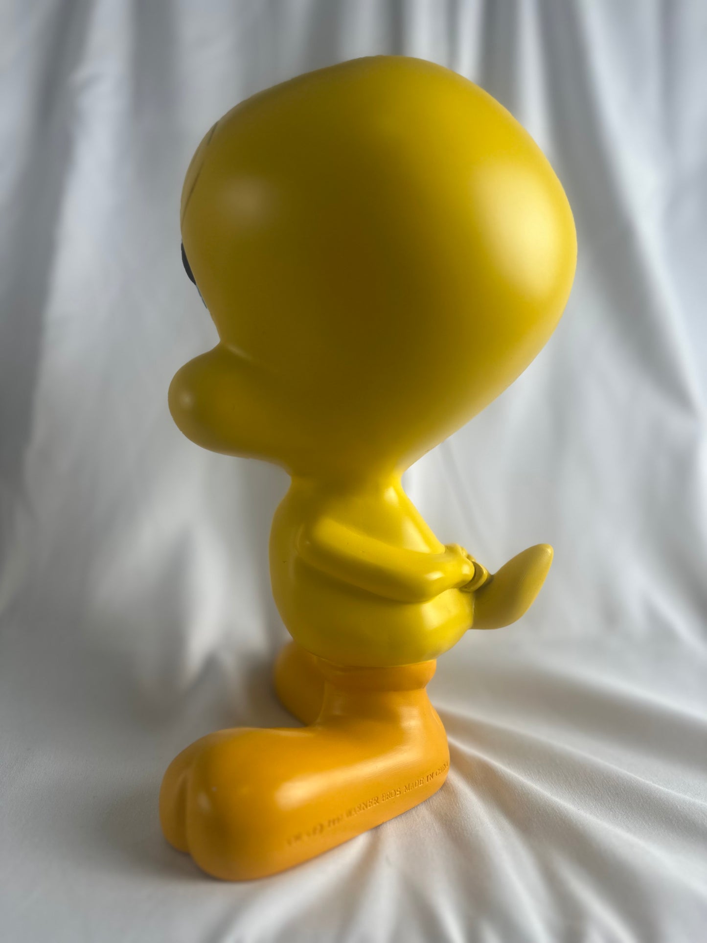 Rare Tweety Bird-11” statue-1998 -Warner Brothers- Looney Tunes- Studio Collectible