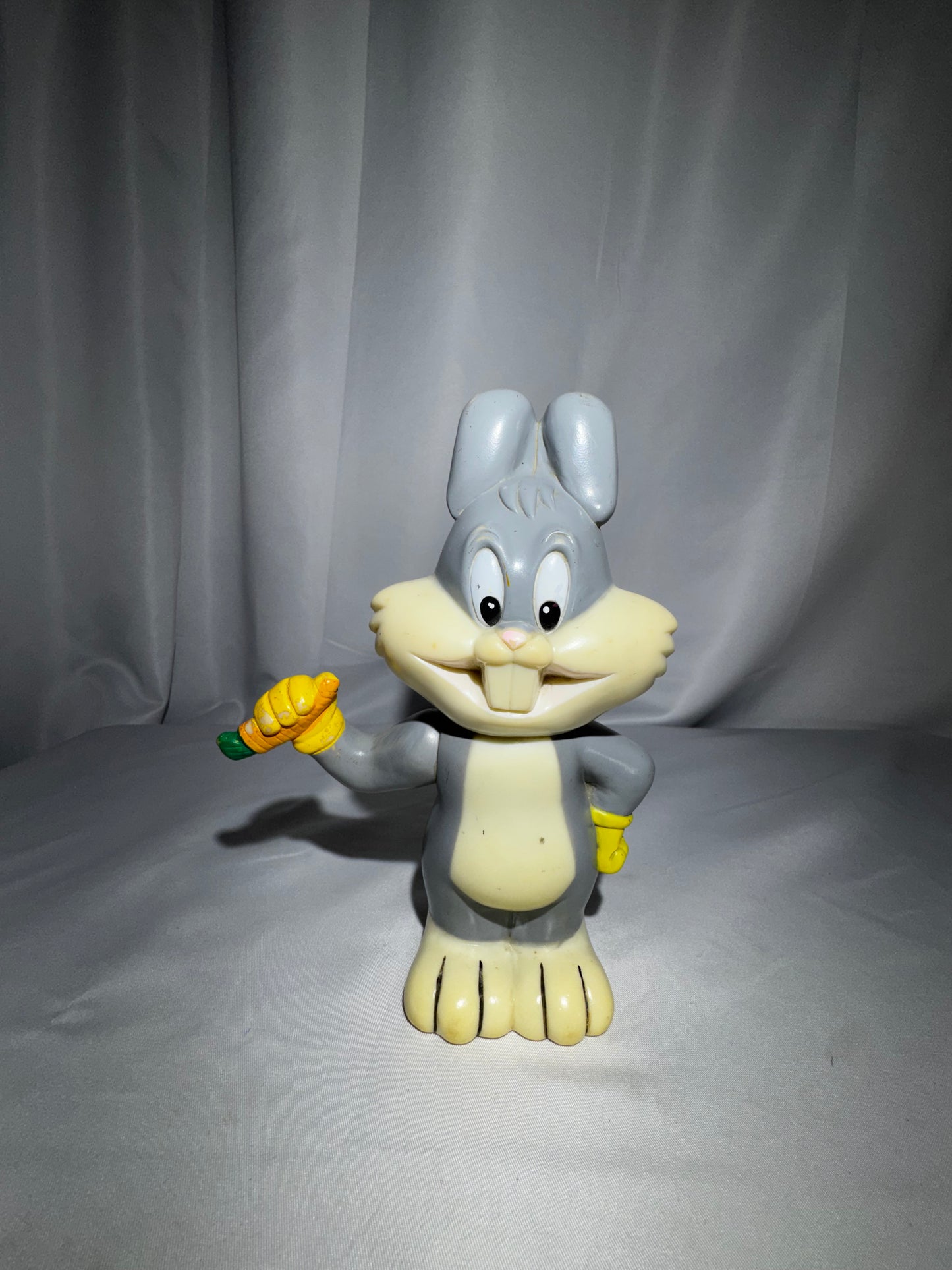 1976 R. Dakin Bugs Bunny Vinyl Coin Bank 7” Vintage Looney Tunes Warner Bros Chubby Bank