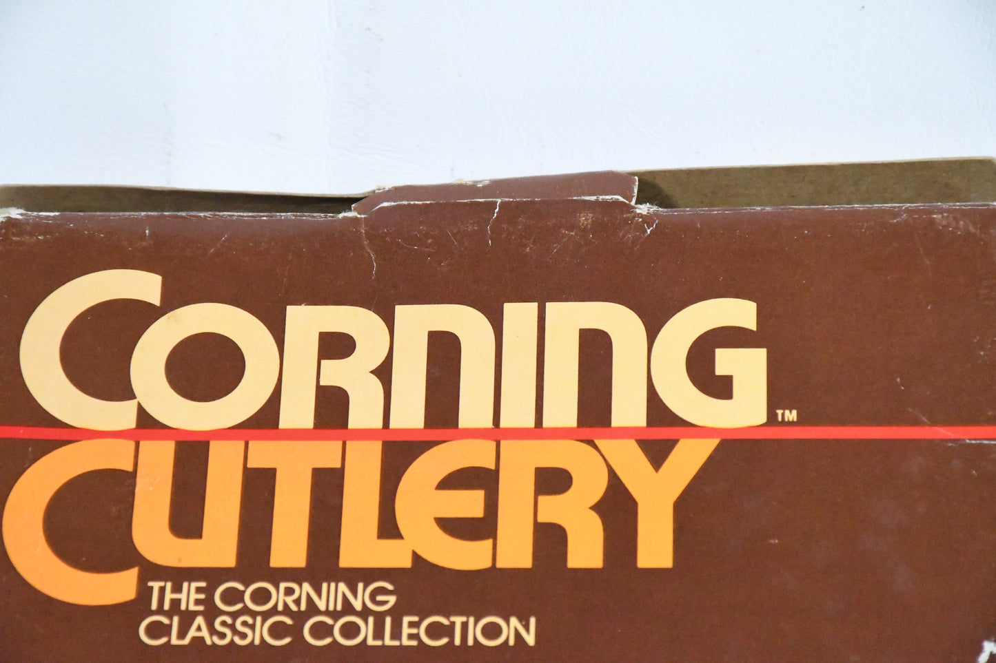 The Corning Classic Collection- Corning Cutlery- C960-6 piece Steak Knife Set-in Box
