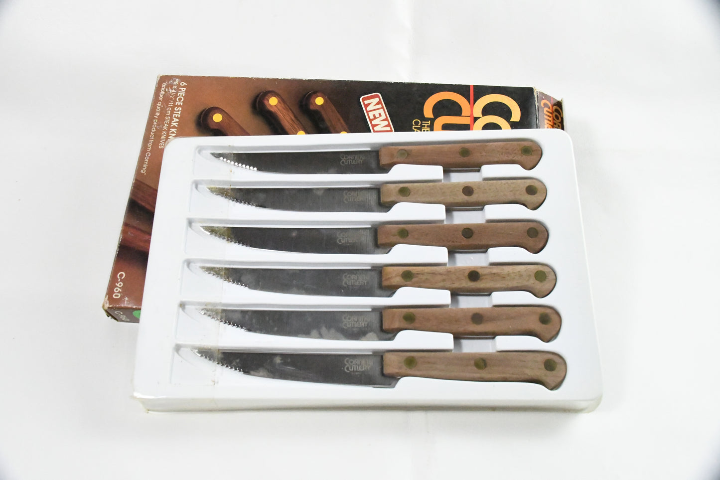 The Corning Classic Collection- Corning Cutlery- C960-6 piece Steak Knife Set-in Box