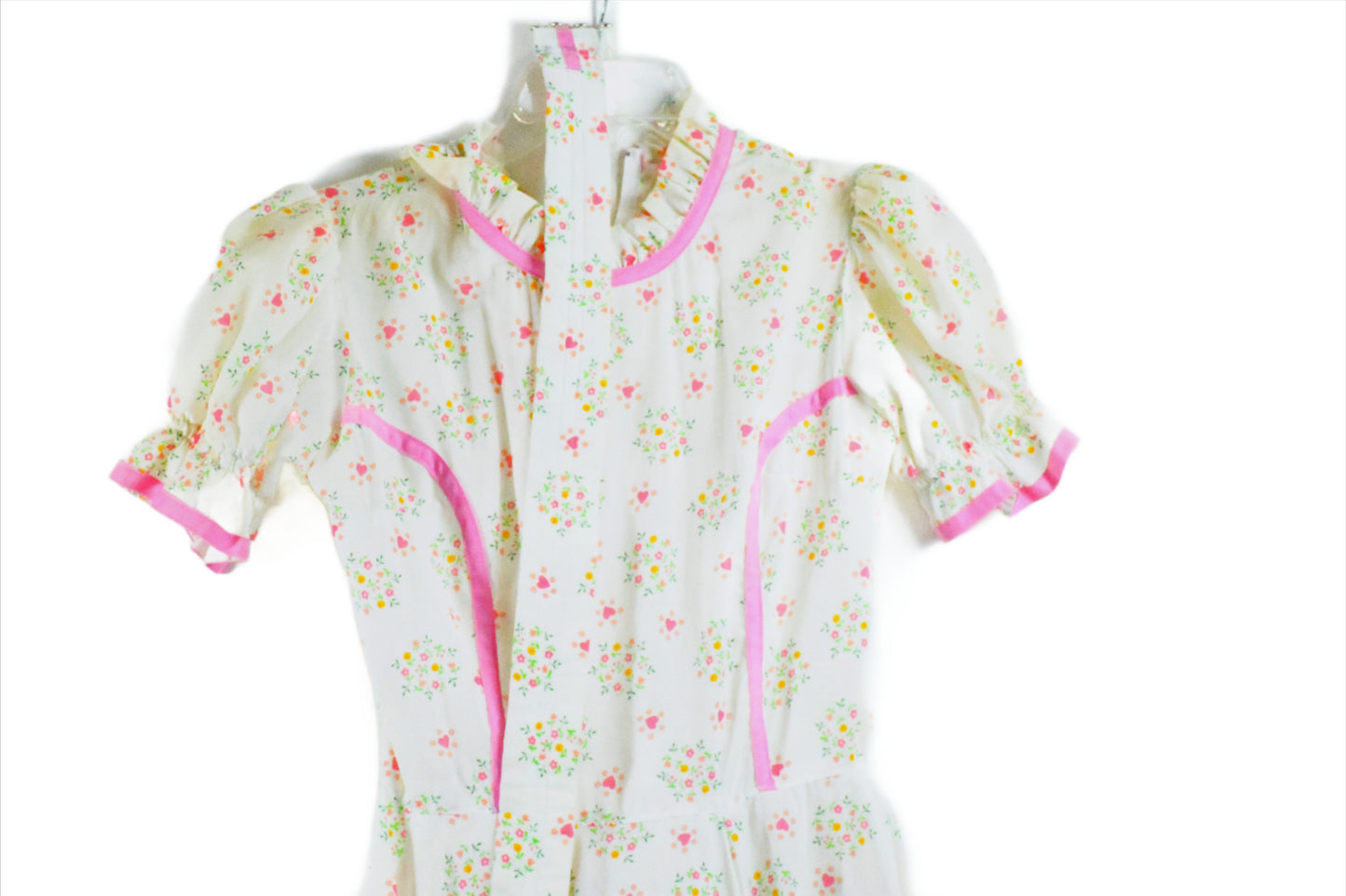 Kate Schorer-Womens Square Dancing Dress- Pink Flower pattern w/ matching belt- puff sleeves-70's