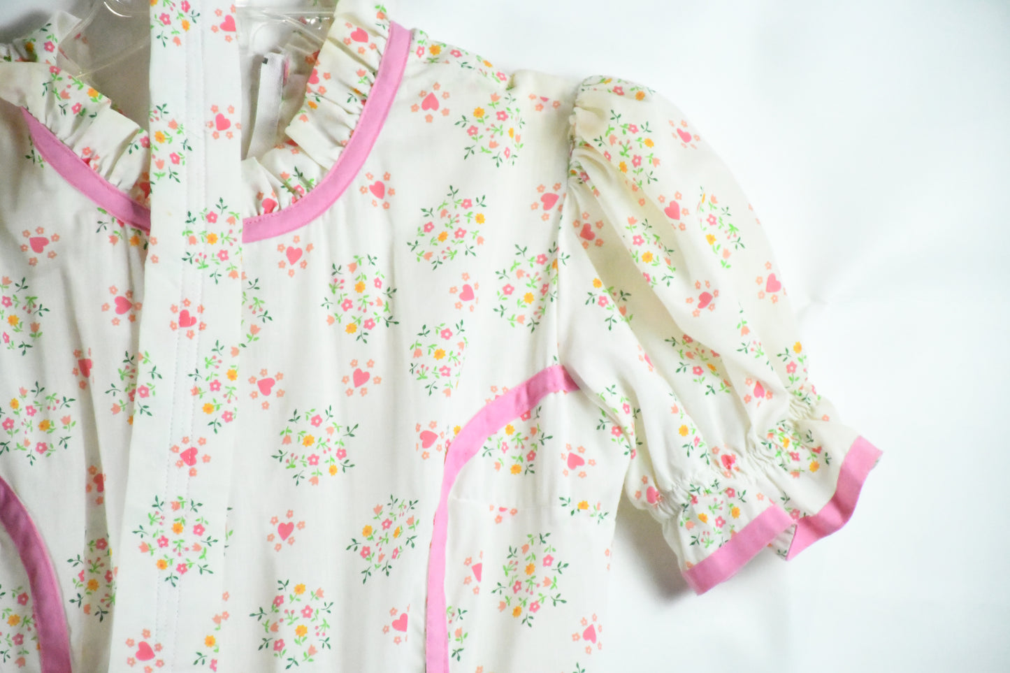 Kate Schorer-Womens Square Dancing Dress- Pink Flower pattern w/ matching belt- puff sleeves-70's