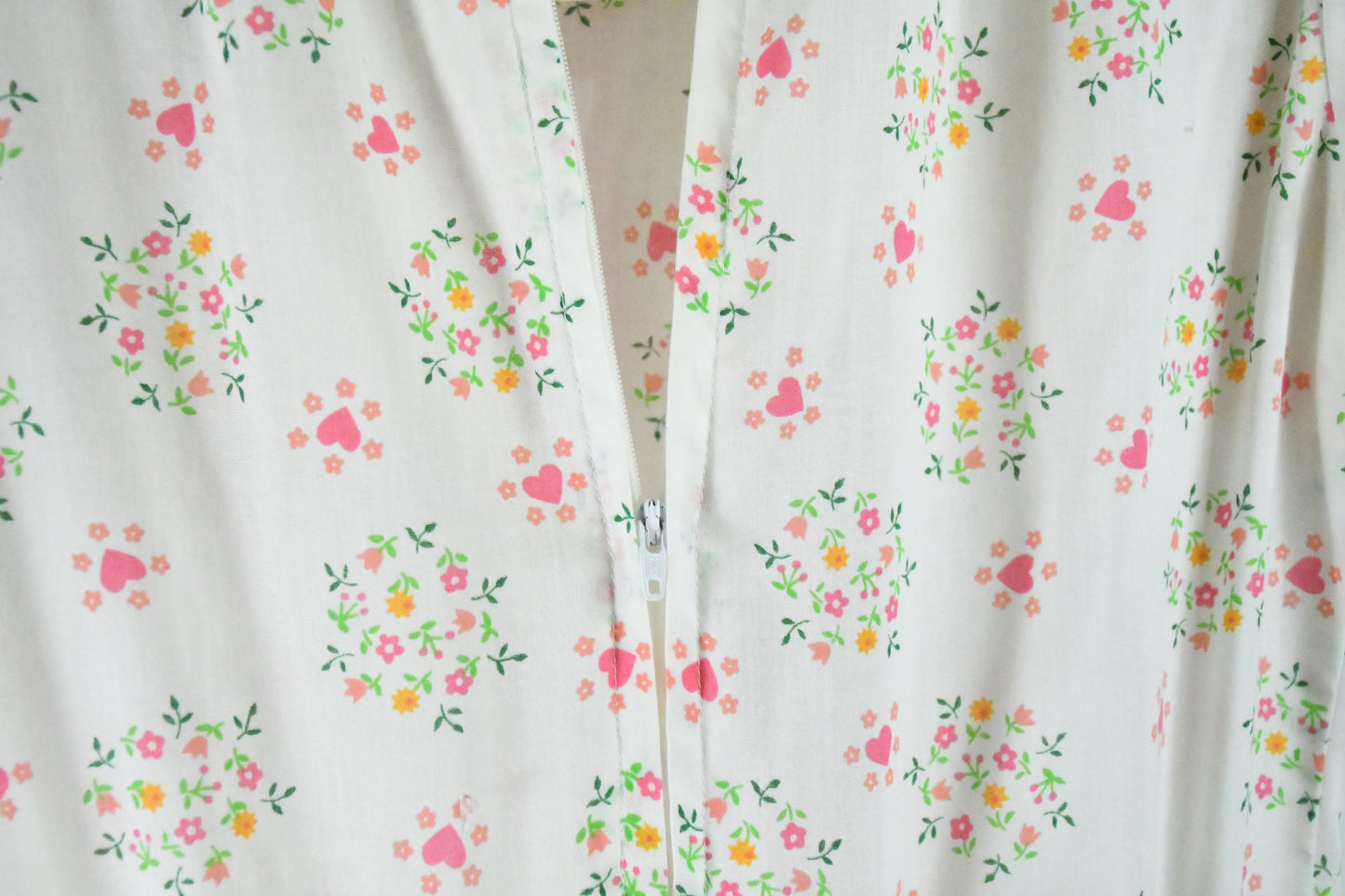 Kate Schorer-Womens Square Dancing Dress- Pink Flower pattern w/ matching belt- puff sleeves-70's