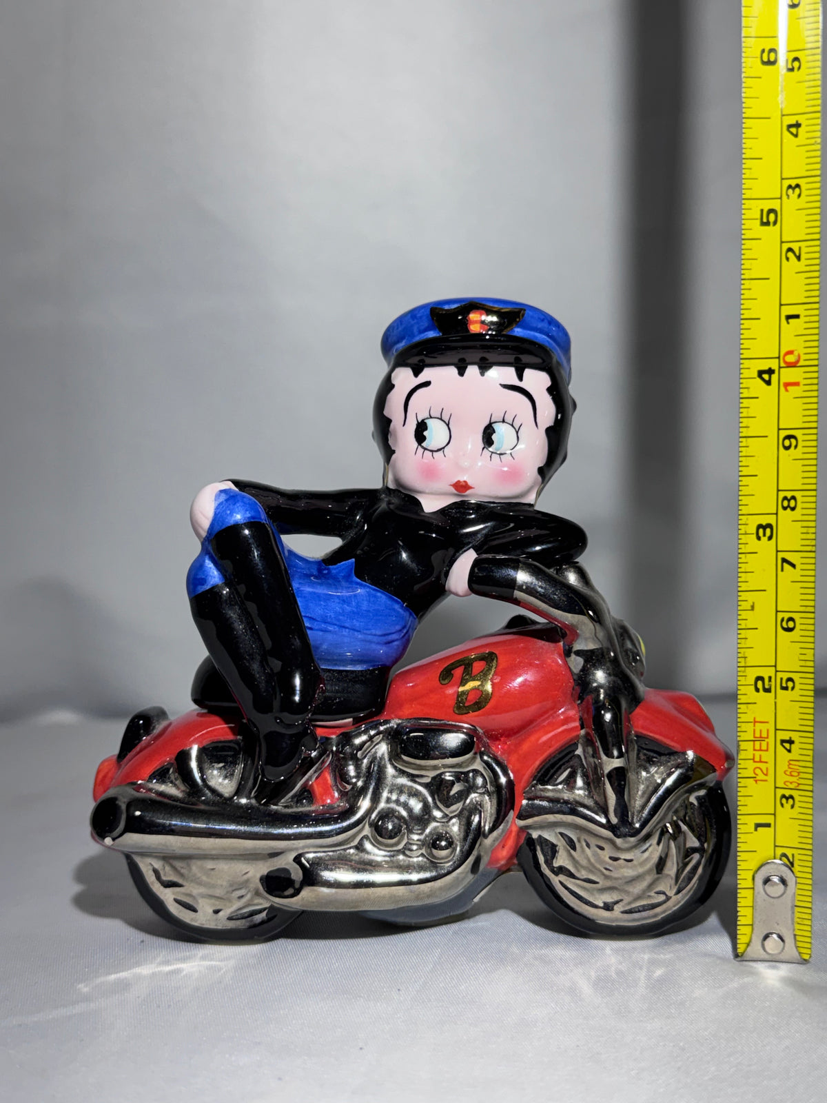 Betty Boop on Motorcycle Salt & Pepper Shaker Set – Clay Art 2000 – Vintage Collectible READ
