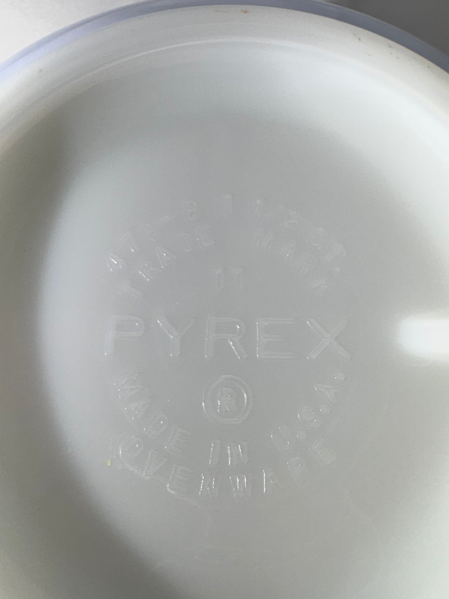 Pyrex- Brittany Blue - 1 1/2qt. Mixing Bowl - 478-B