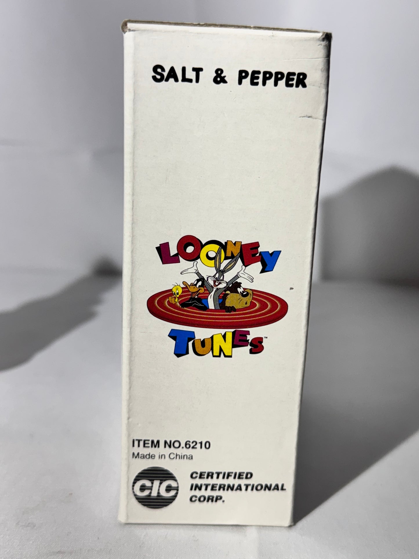 Bugs Bunny and Daffy Duck- Salt & Pepper Shakers - Nut Crackers -item number 6210- Looney Tunes - Warner Brothers- Christmas