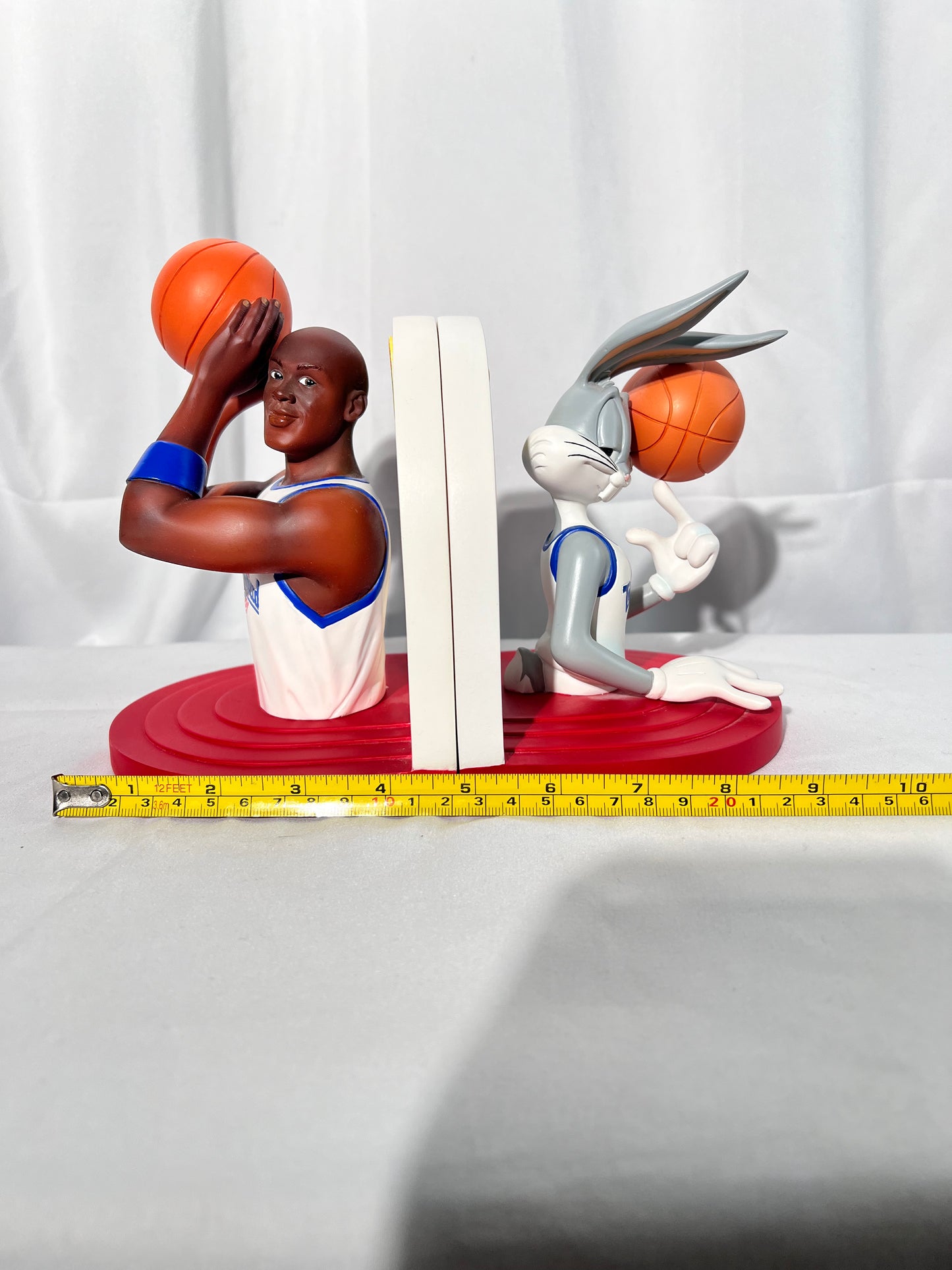 Michael Jordan and Bugs Bunny- bookends-Space jam-tune squad-Basketball-Warner Brothers-Looney Tunes