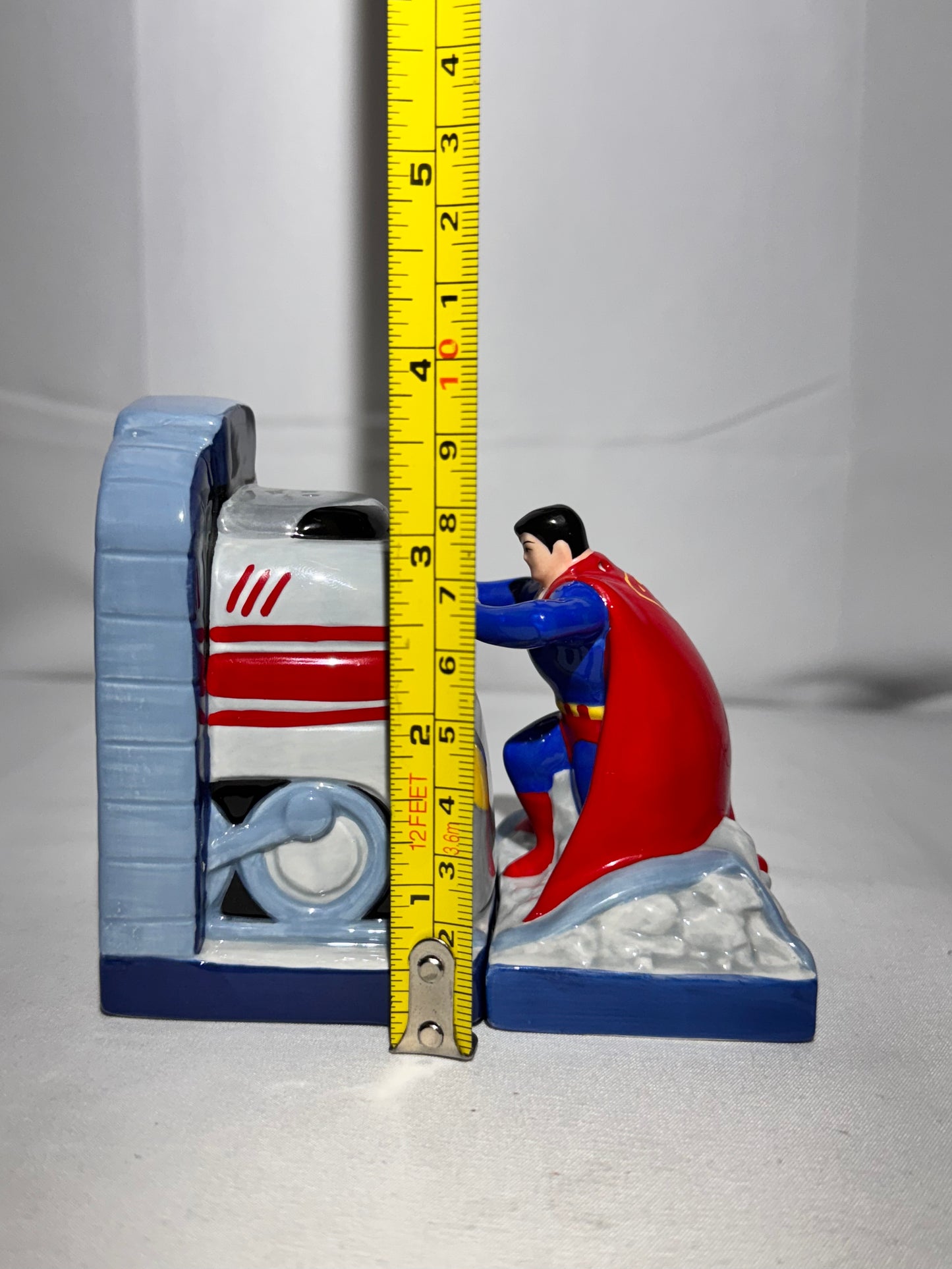 Superman - Salt and pepper shakers- Warner Brothers- DC Comics -1999