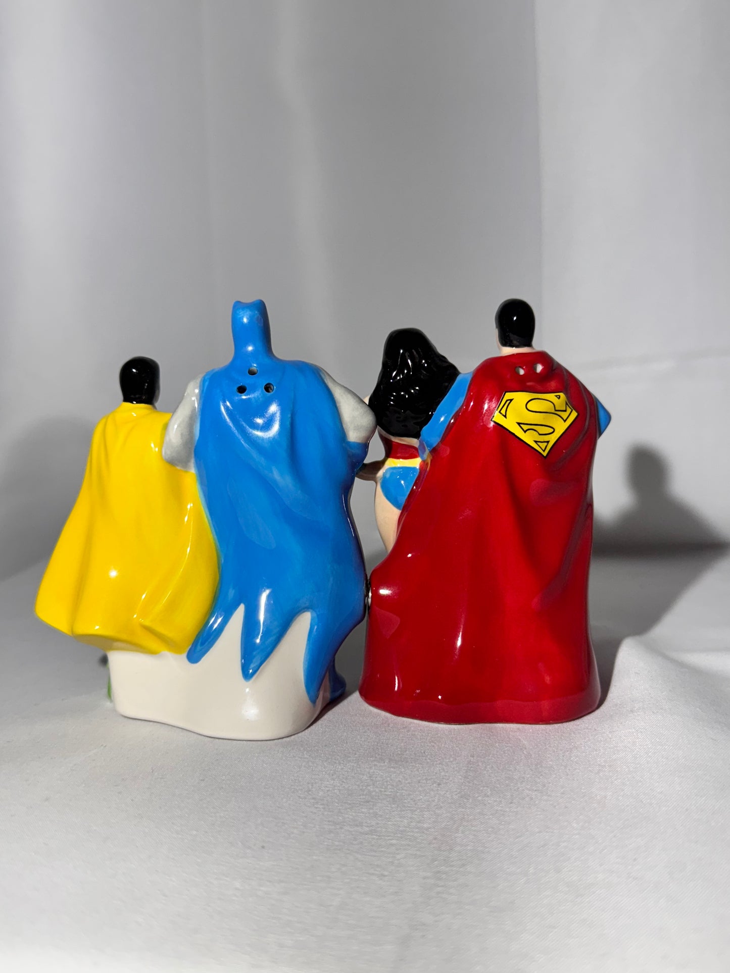 Superman, Wonder Woman, Batman, and Robin-magnetic salt and pepper shakers-DC comics-Warner Brothers-original box
