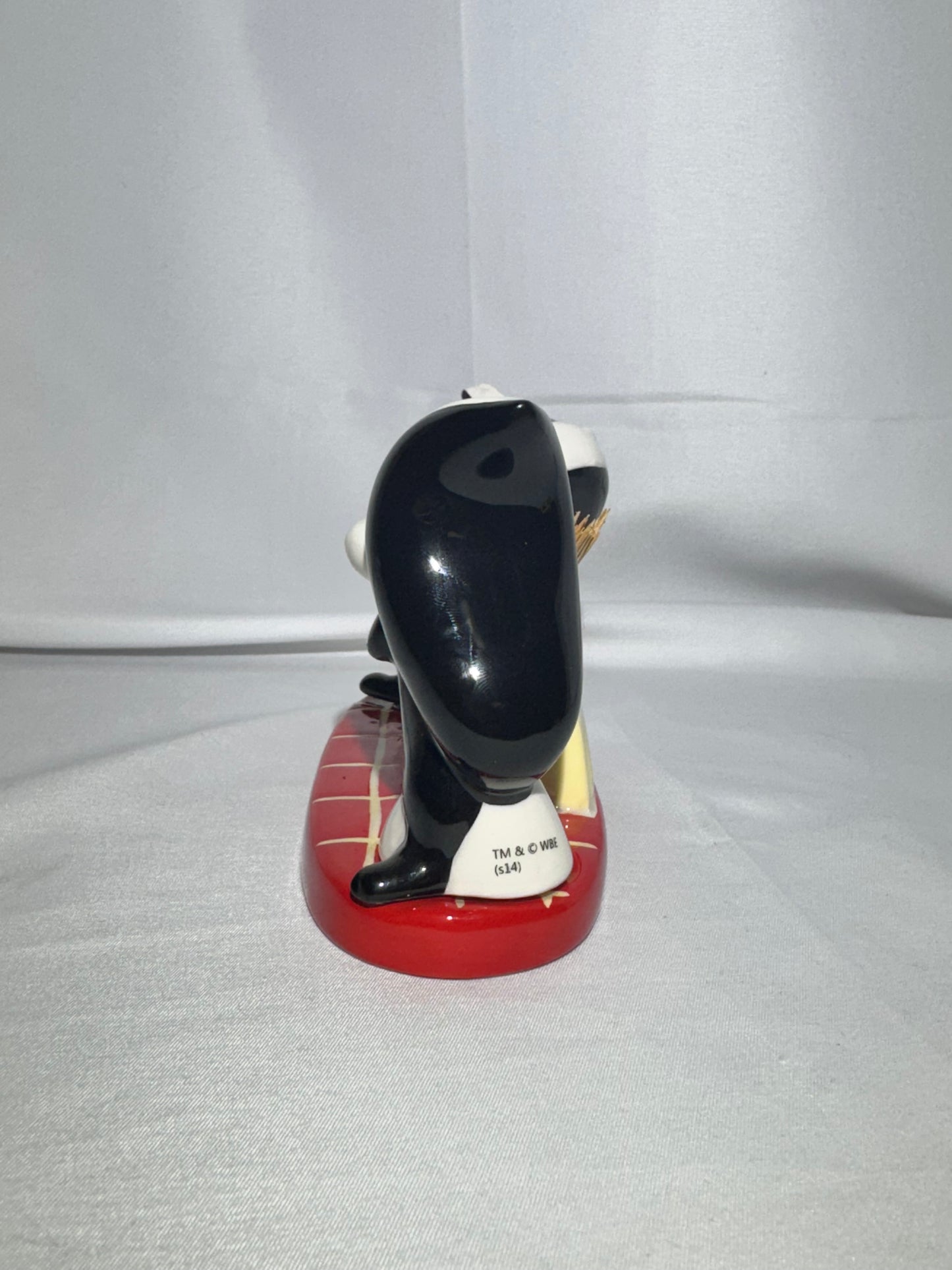 Pepe Le Pew and Penelope-Salt and Pepper and toothpick holder-Warner Brothers-Looney Tunes- magnetic - item # 23833