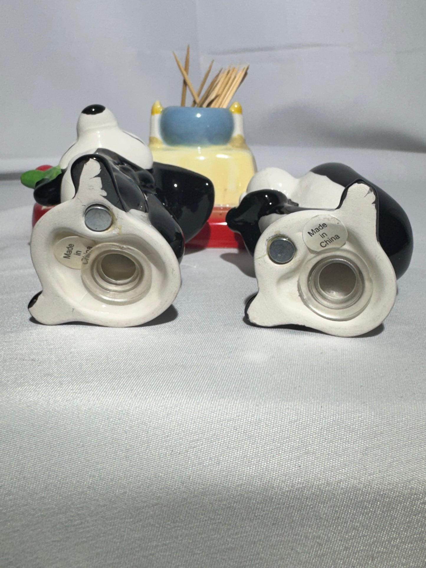 Pepe Le Pew and Penelope-Salt and Pepper and toothpick holder-Warner Brothers-Looney Tunes- magnetic - item # 23833