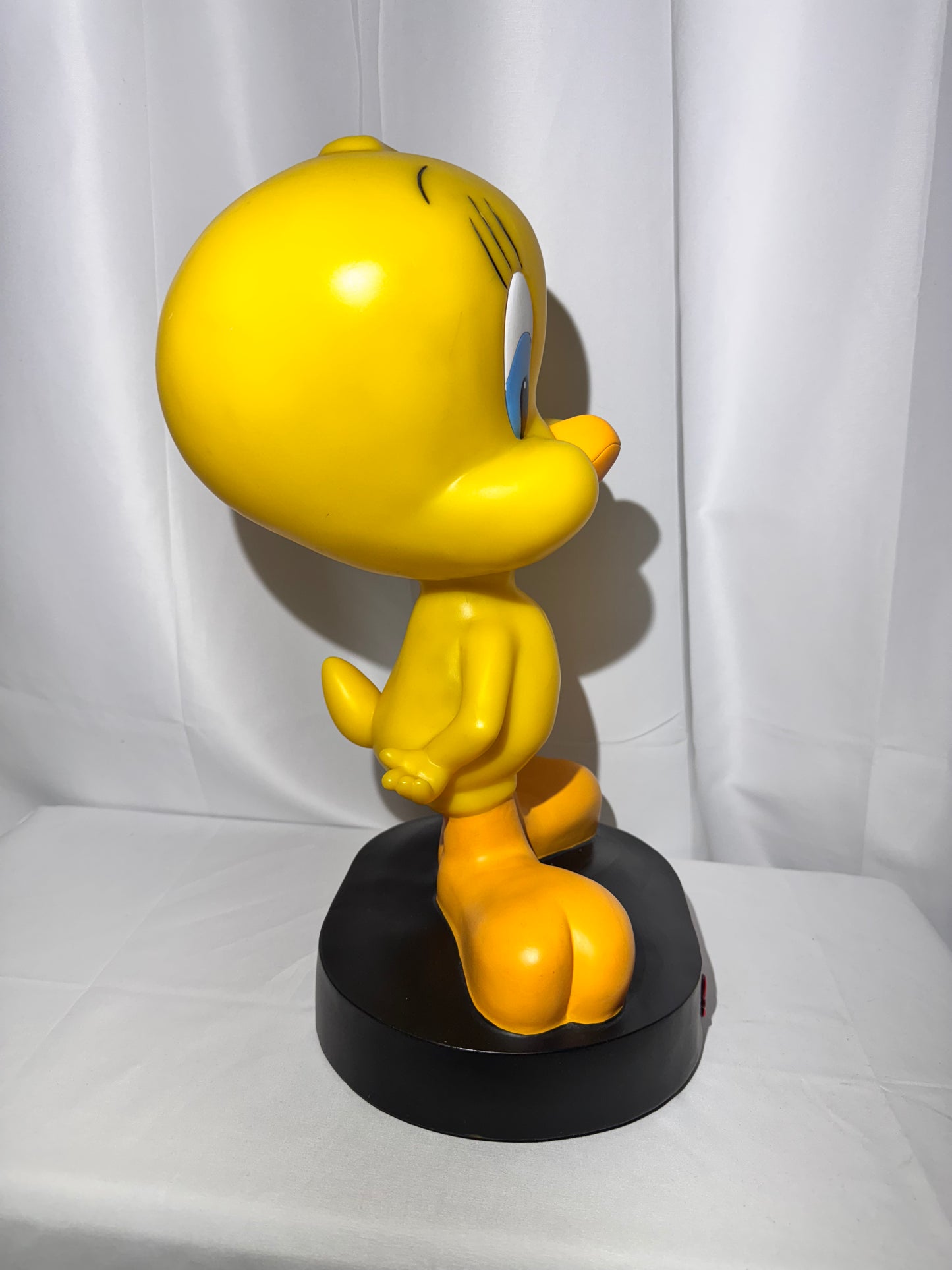 Tweety Bird- 17” Bank - Six Flags- Looney Tunes-Warner Brothers-1997