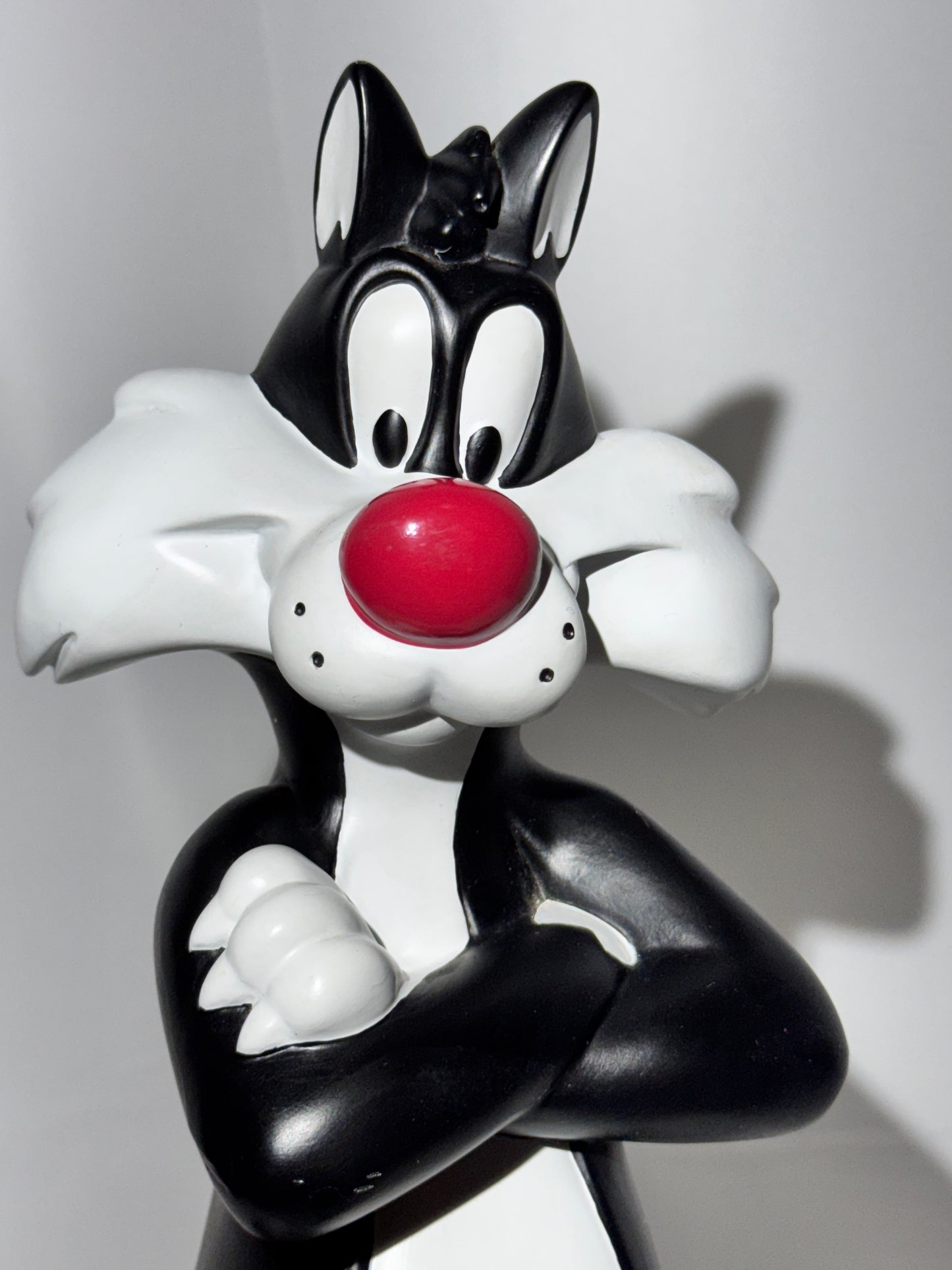 Sylvester -12” Bank - Six Flags-1997-Warner Brothers- Looney Tunes