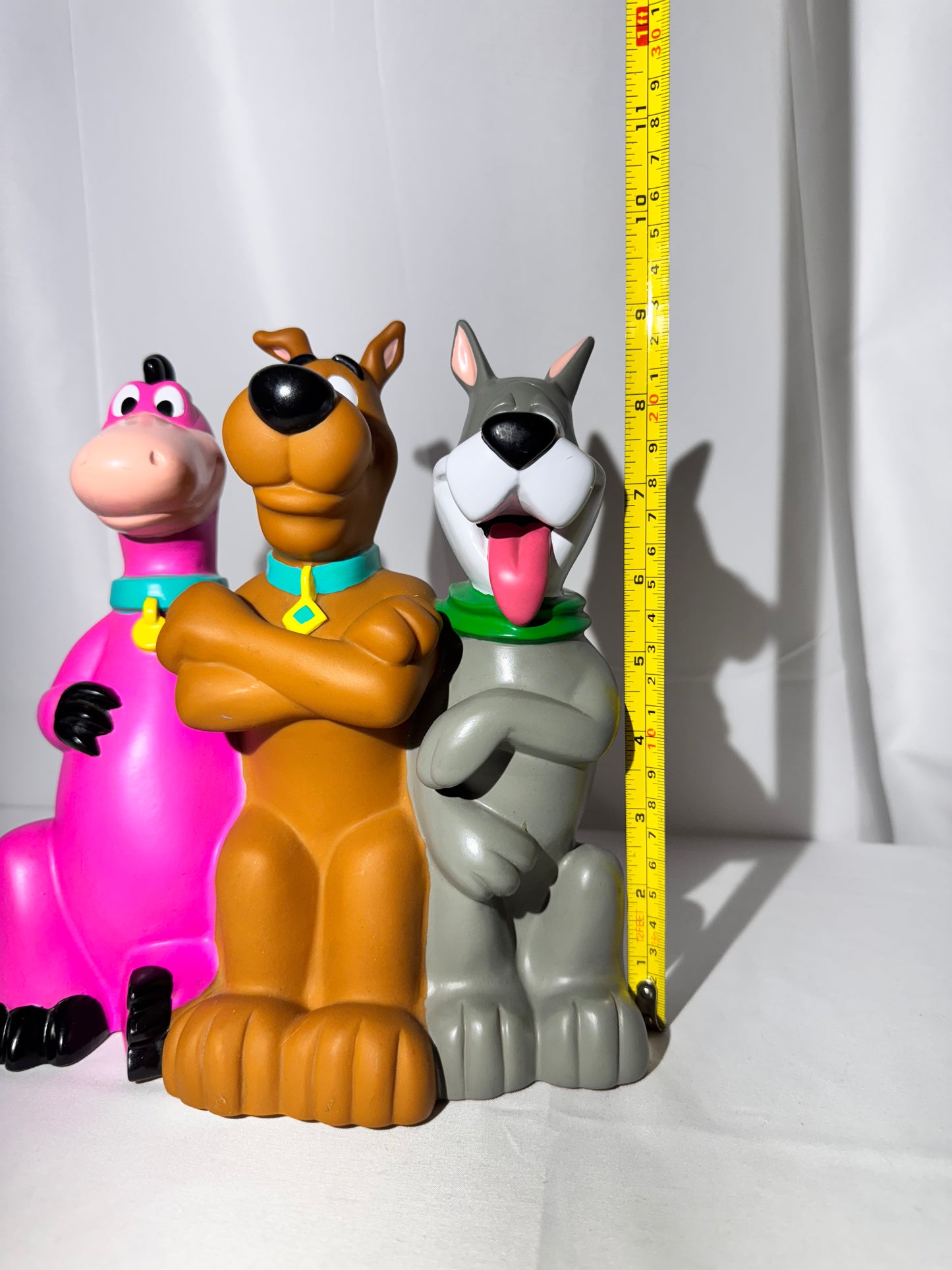Dino, Scooby Doo, and Astro- bank- Hanna Barbera-1999 - Cartoon Network- pets