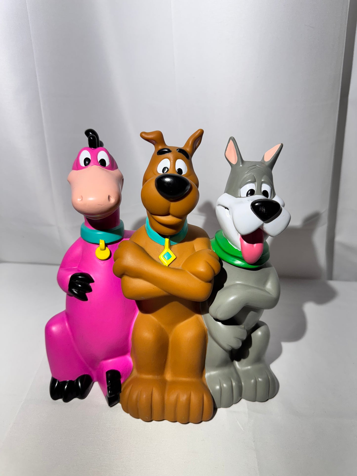 Dino, Scooby Doo, and Astro- bank- Hanna Barbera-1999 - Cartoon Network- pets
