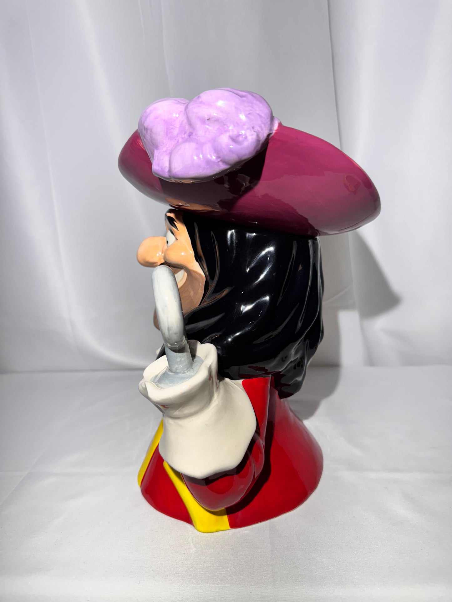 Captain Hook- Cookie Jar - Disney- Peter Pan - Westland Giftware- item number 24213